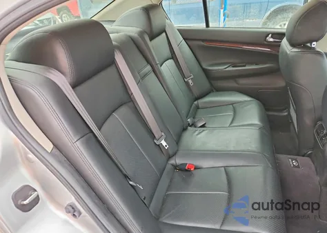 2013 Infiniti G37 z USA, uszkodzony, nr VIN JN1CV6AR6DM751202